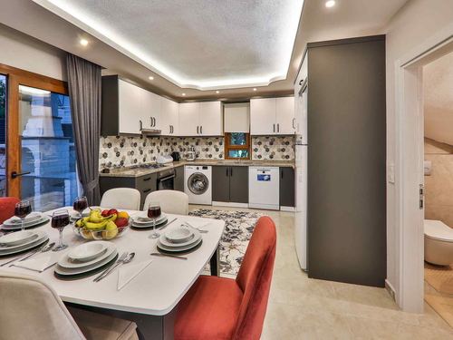  gece  -  Kasım
  | Kalkan’da Deniz Manzaralı Lüks Villa, Merkezi Konumda Rüya Tatil